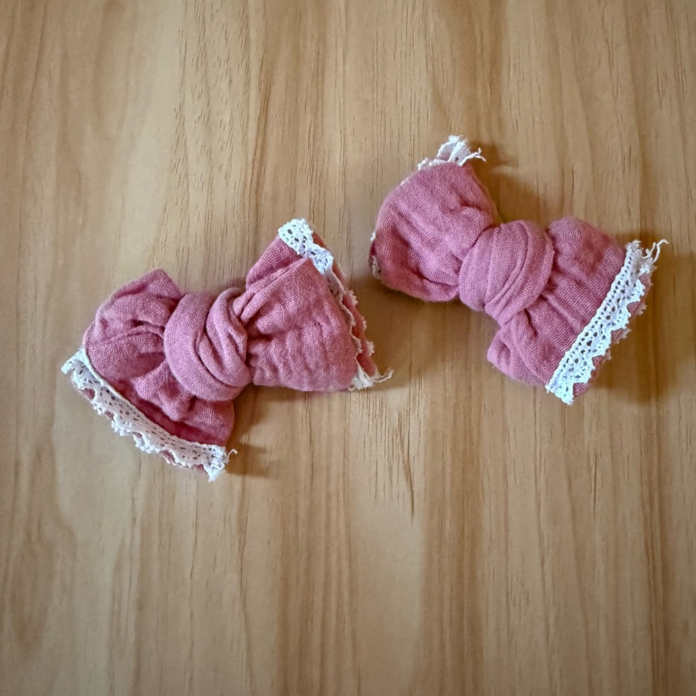 Charming Pink Bow Hair Clips with Lace Trim